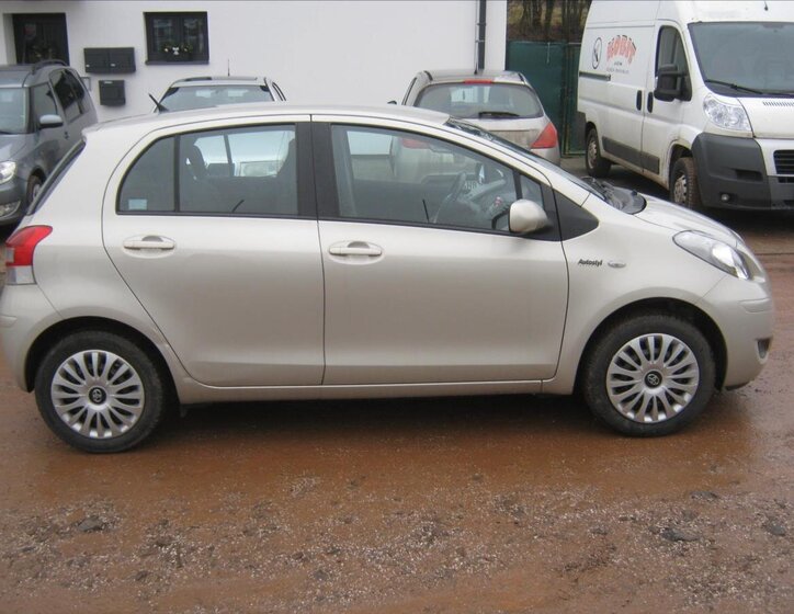 Toyota Yaris 7