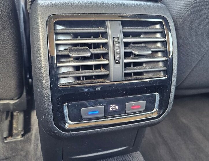 Volkswagen Passat Kombi 1,6 l 88 kw