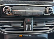 Ford Kuga SUV / Terénní 2,0 l 88 kw