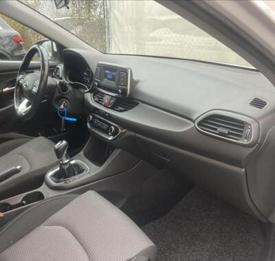 Hyundai i30 18