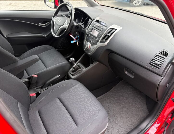 Hyundai ix20 MPV 1,6 l 92 kw