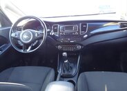 KIA Carens 17