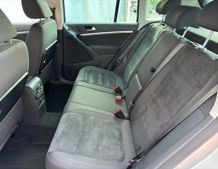 Volkswagen Tiguan 11
