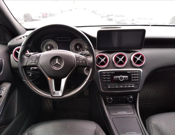 Mercedes-Benz Třídy A Kombi 2,0 l 155 kw