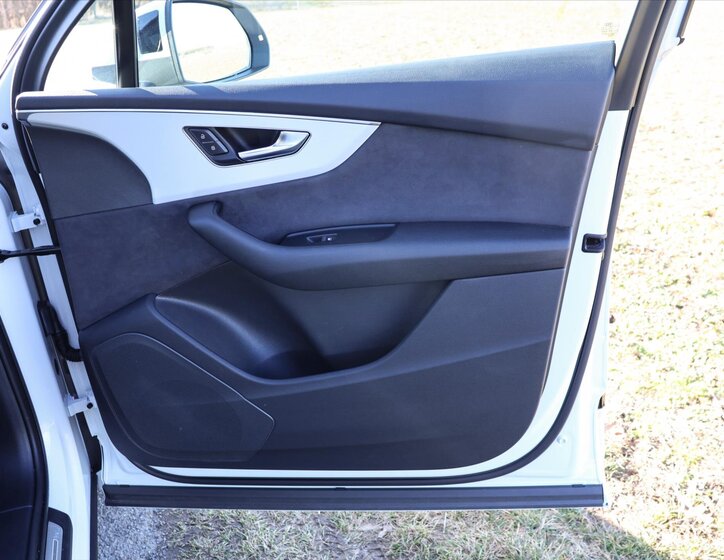 Audi Q7 SUV / Terénní 3,0 l 210 kw