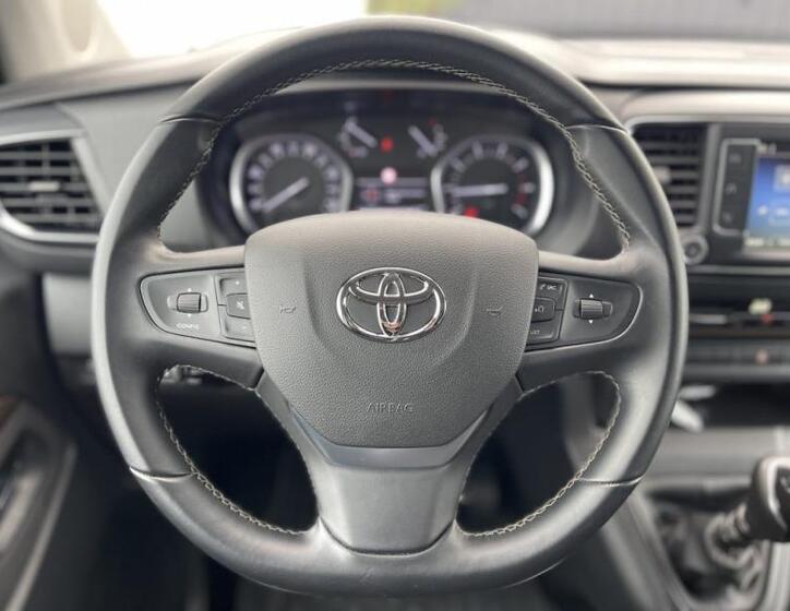 Toyota ProAce Verso 25