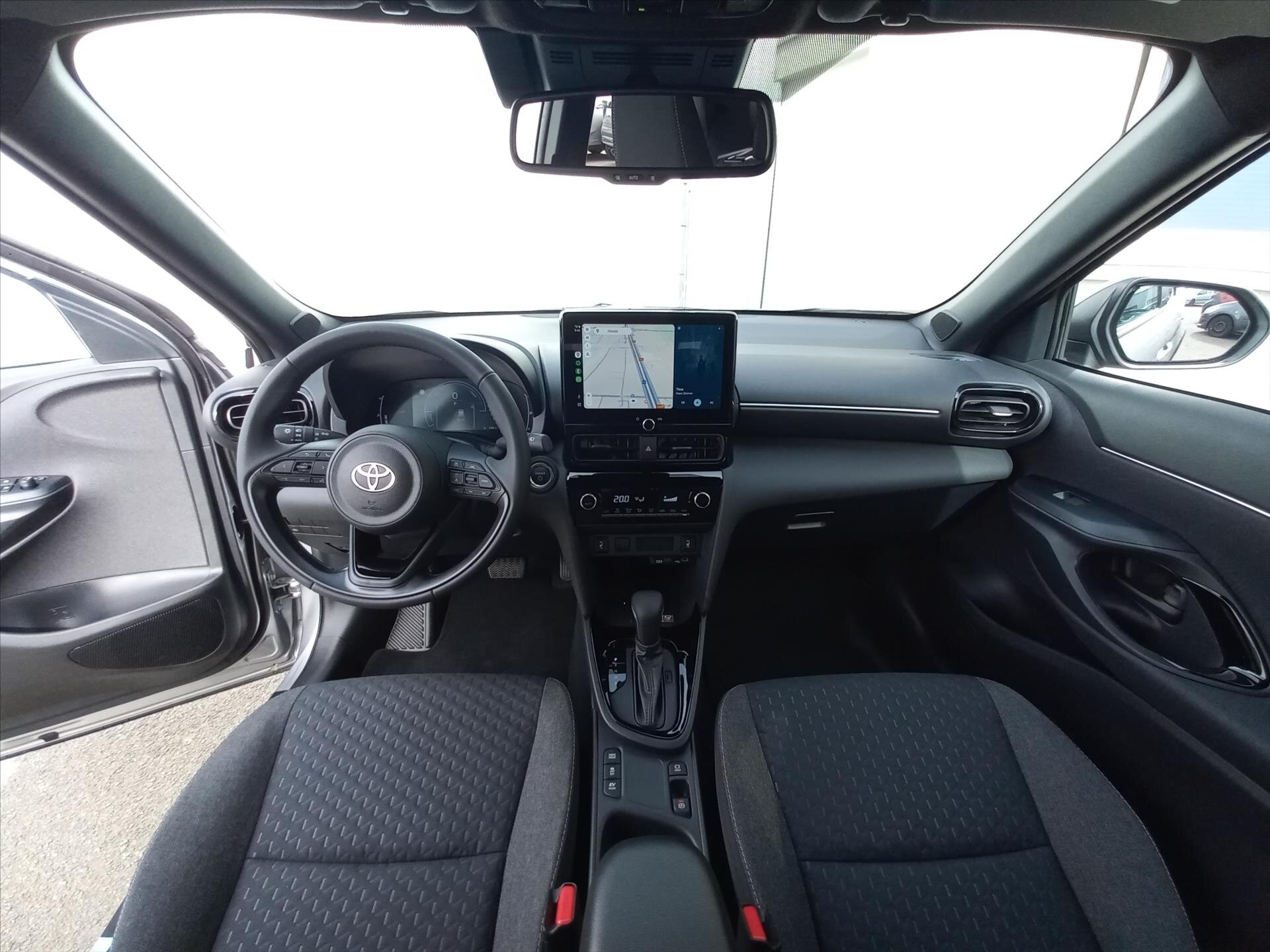 Toyota Yaris Cross CUV 1,5 l 68 kw