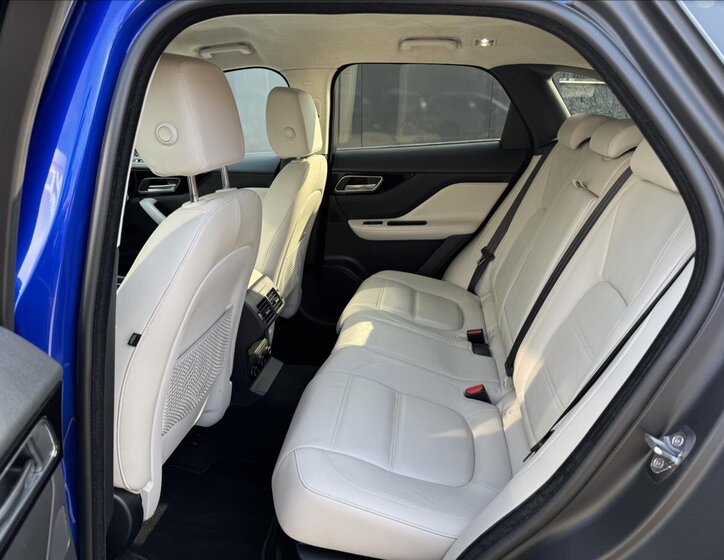 Jaguar F-Pace SUV / Terénní 2,0 l 132 kw