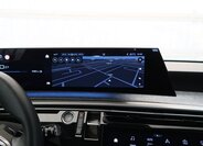 Peugeot 5008 SUV 1,2 l 100 kw