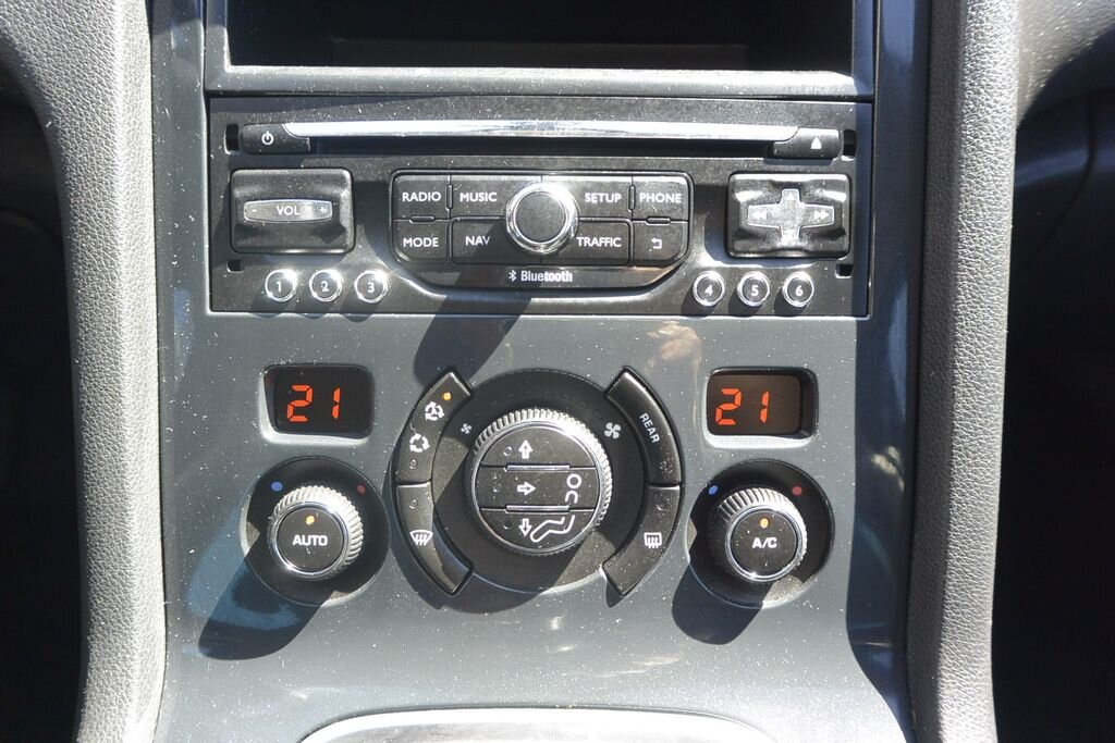 Peugeot 5008 MPV 1,6 l 88 kw