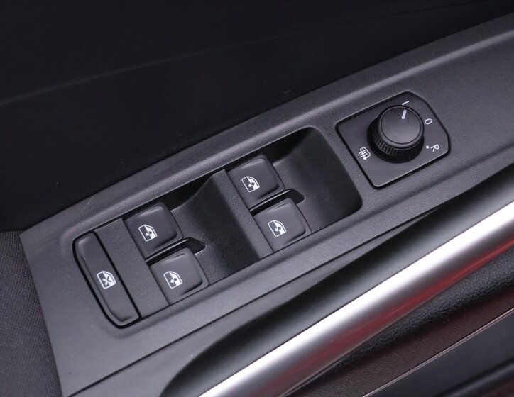 Škoda Fabia Hatchback 999,0 70 kw