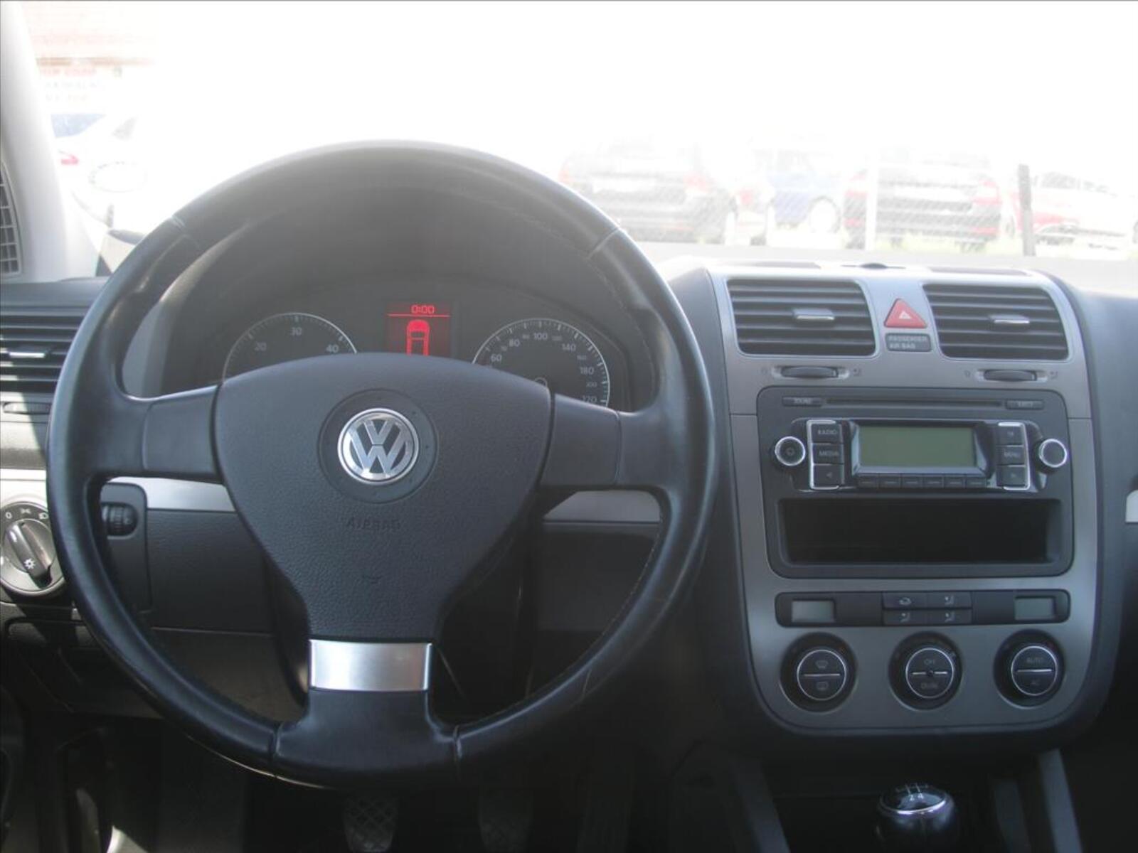 Volkswagen Golf 9