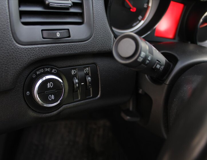 Opel Insignia Kombi 2,0 l 96 kw