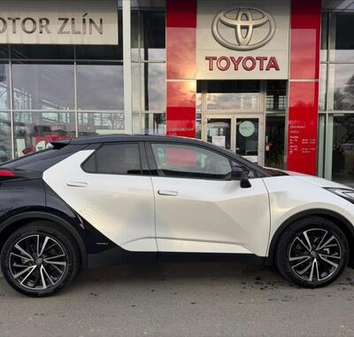 Toyota C-HR 2