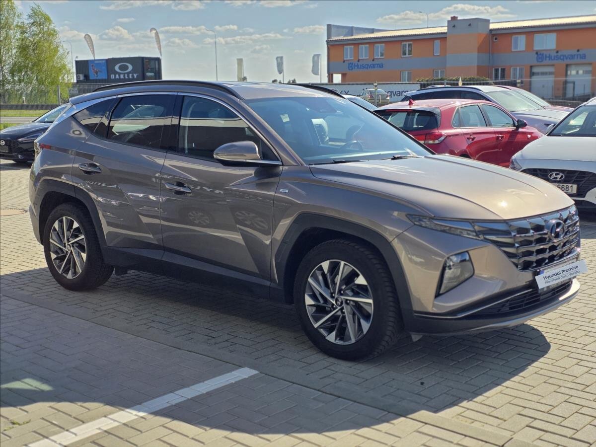 Hyundai Tucson SUV / Terénní 1,6 l 110 kw