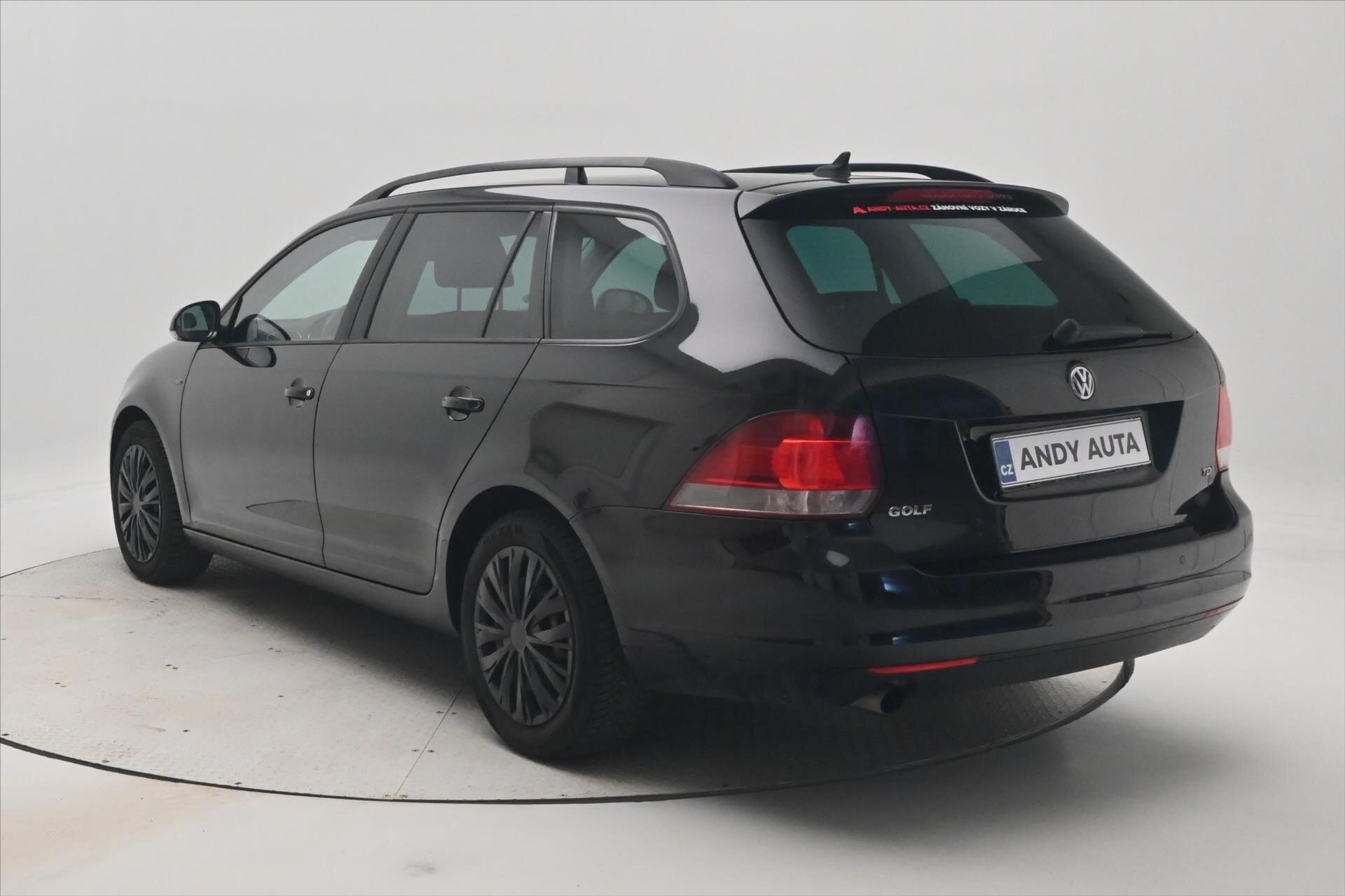 Volkswagen Golf Kombi 1,6 l 77 kw