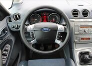 Ford S-MAX 10