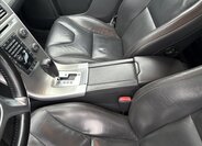 Volvo XC60 SUV 2,4 l 120 kw