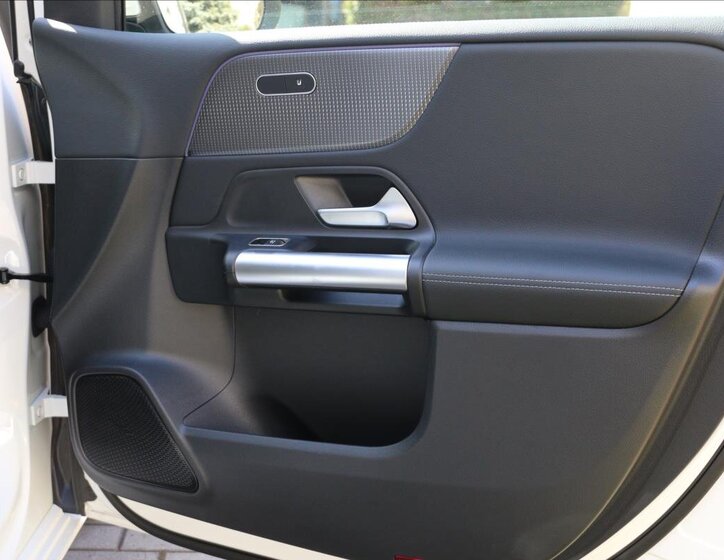 Mercedes-Benz Třídy B Kombi 1,3 l 100 kw