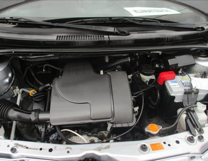 Subaru Justy Hatchback 998,0 51 kw