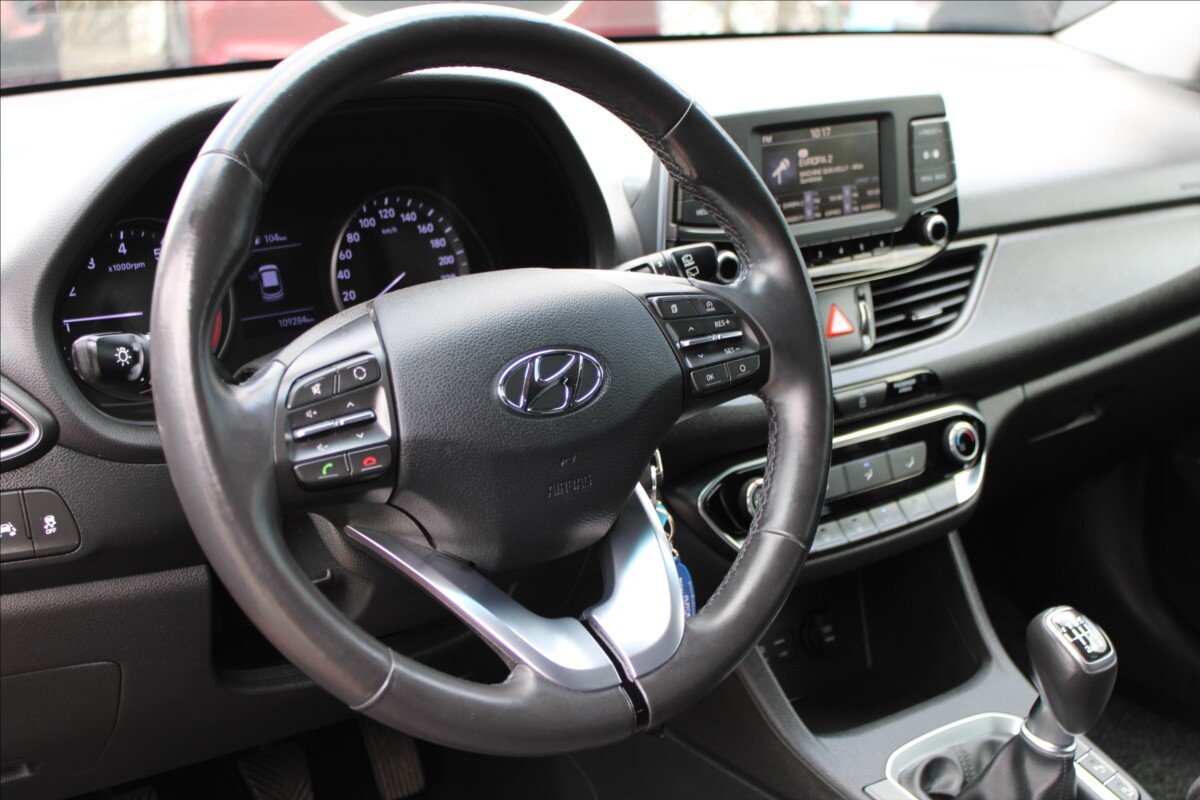 Hyundai i30 Kombi 998,0 88 kw