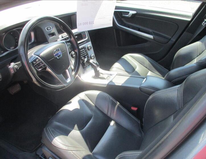 Volvo V60 17