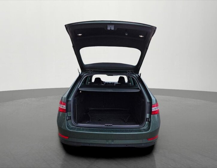 Škoda Superb Kombi 2,0 l 110 kw