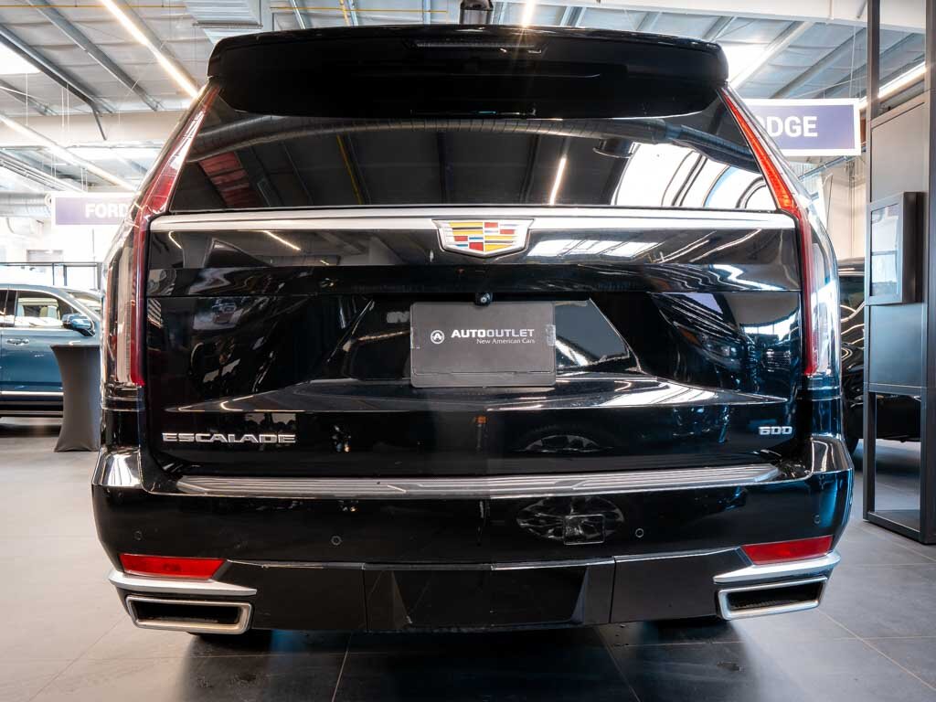 Cadillac Escalade SUV / Terénní 6,2 l 313 kw