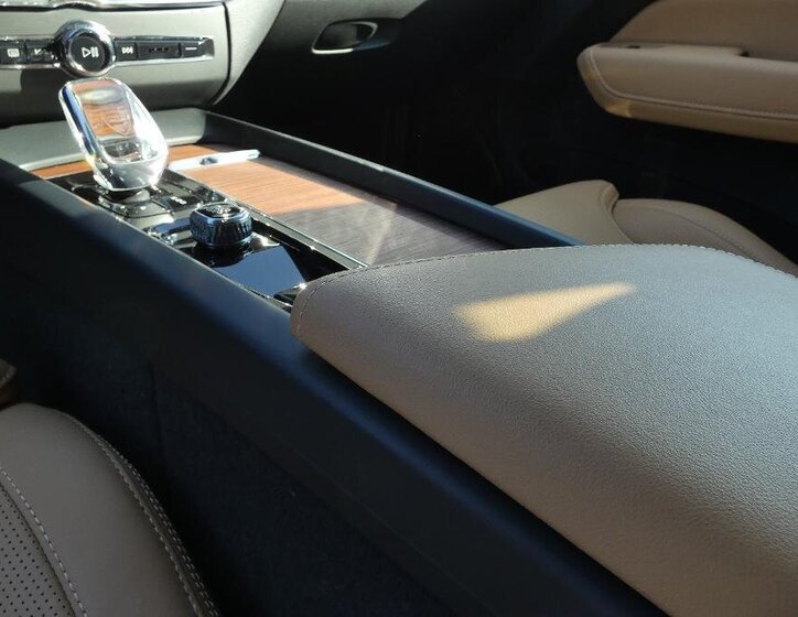 Volvo XC60 SUV / Terénní 2,0 l 145 kw