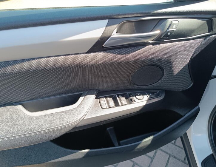 BMW X3 SUV / Terénní 3,0 l 190 kw
