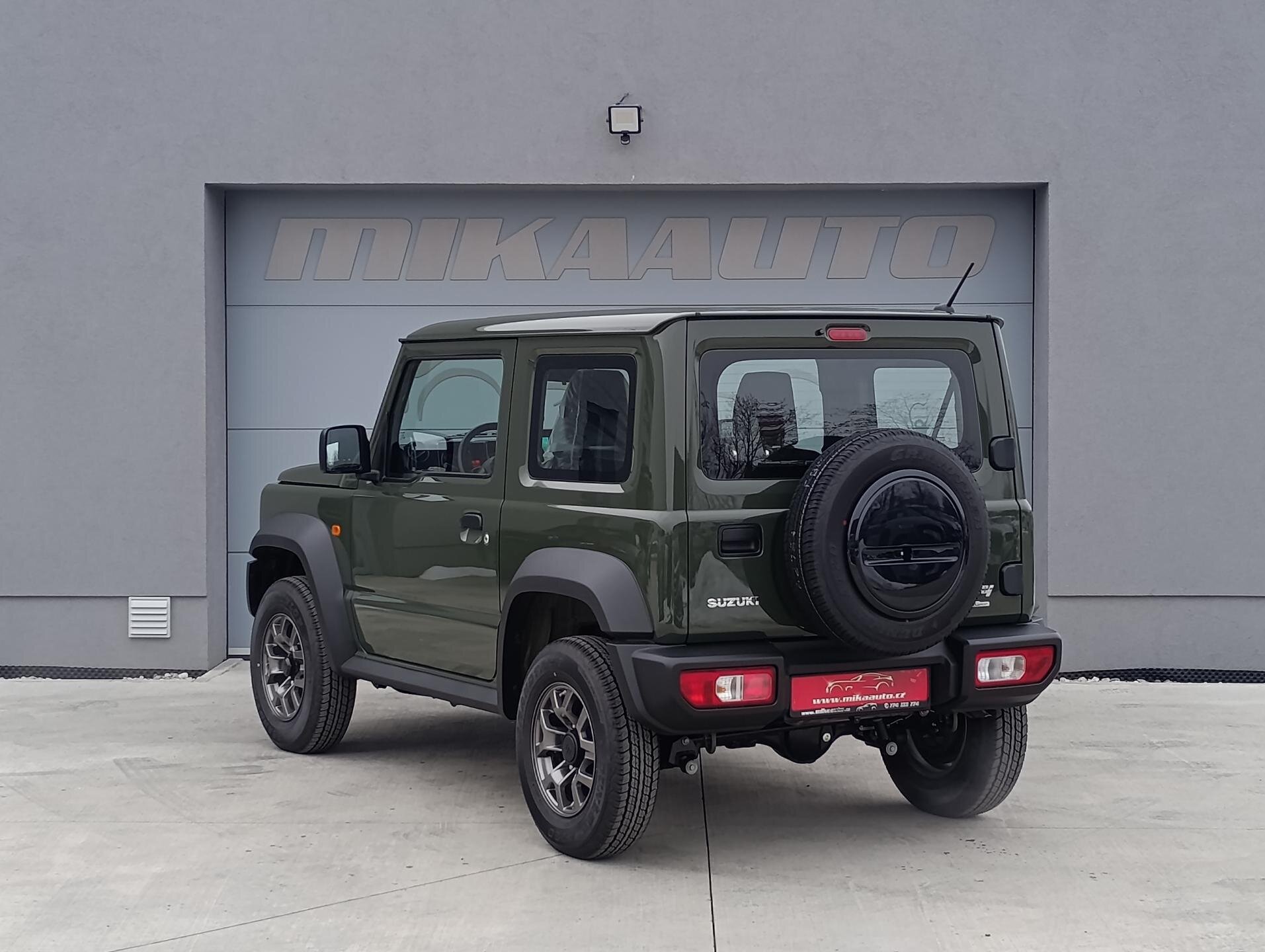 Suzuki Jimny SUV 1,5 l 75 kw