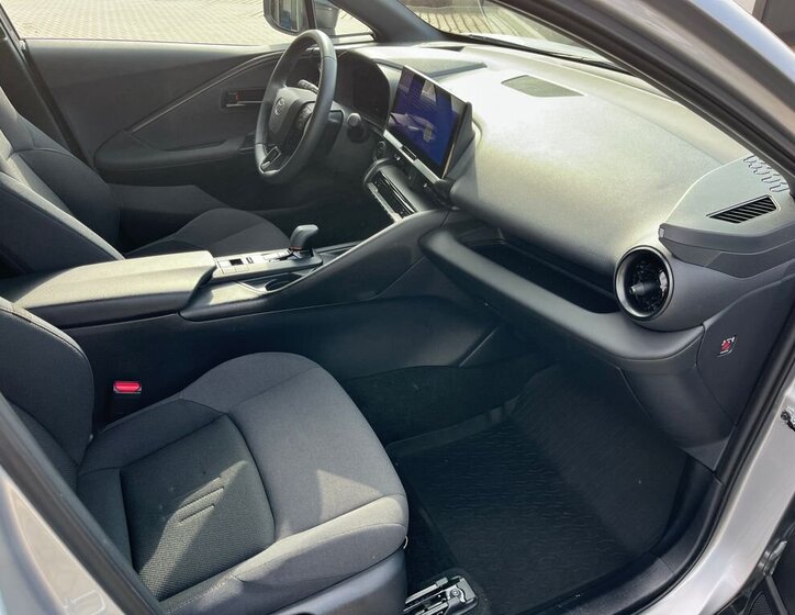 Toyota C-HR SUV / Terénní 2,0 l 112 kw