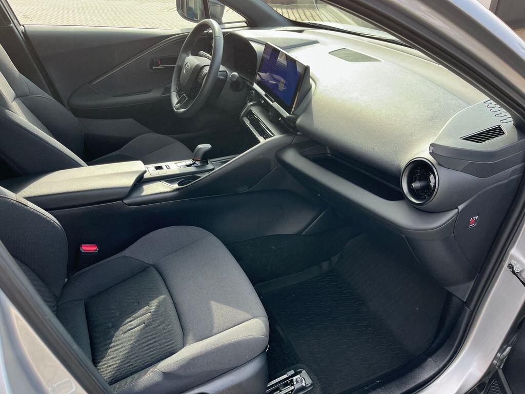 Toyota C-HR SUV / Terénní 2,0 l 112 kw