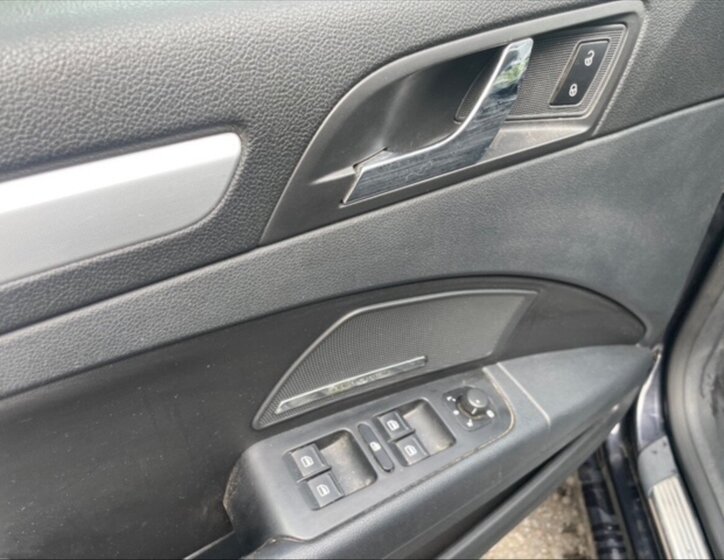 Škoda Superb Liftback 2,0 l 103 kw