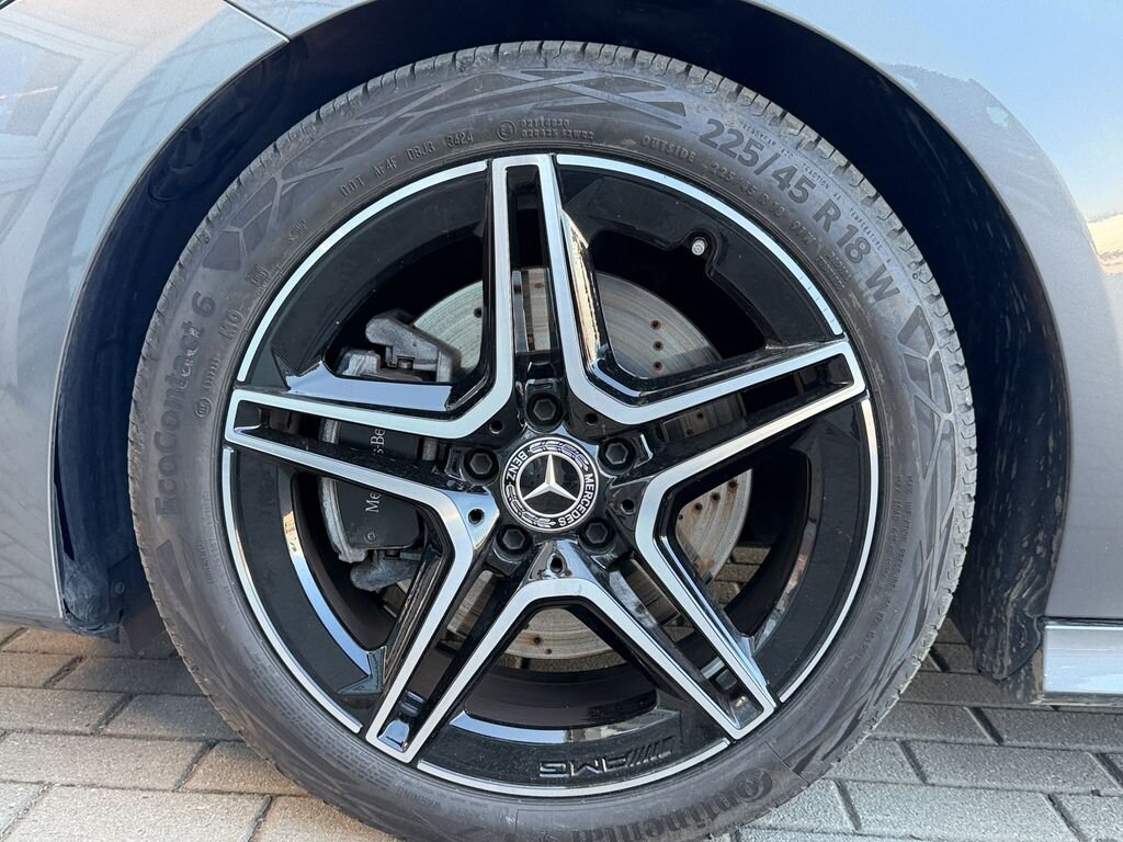 Mercedes-Benz CLA Sedan / Limuzína 2,0 l 110 kw