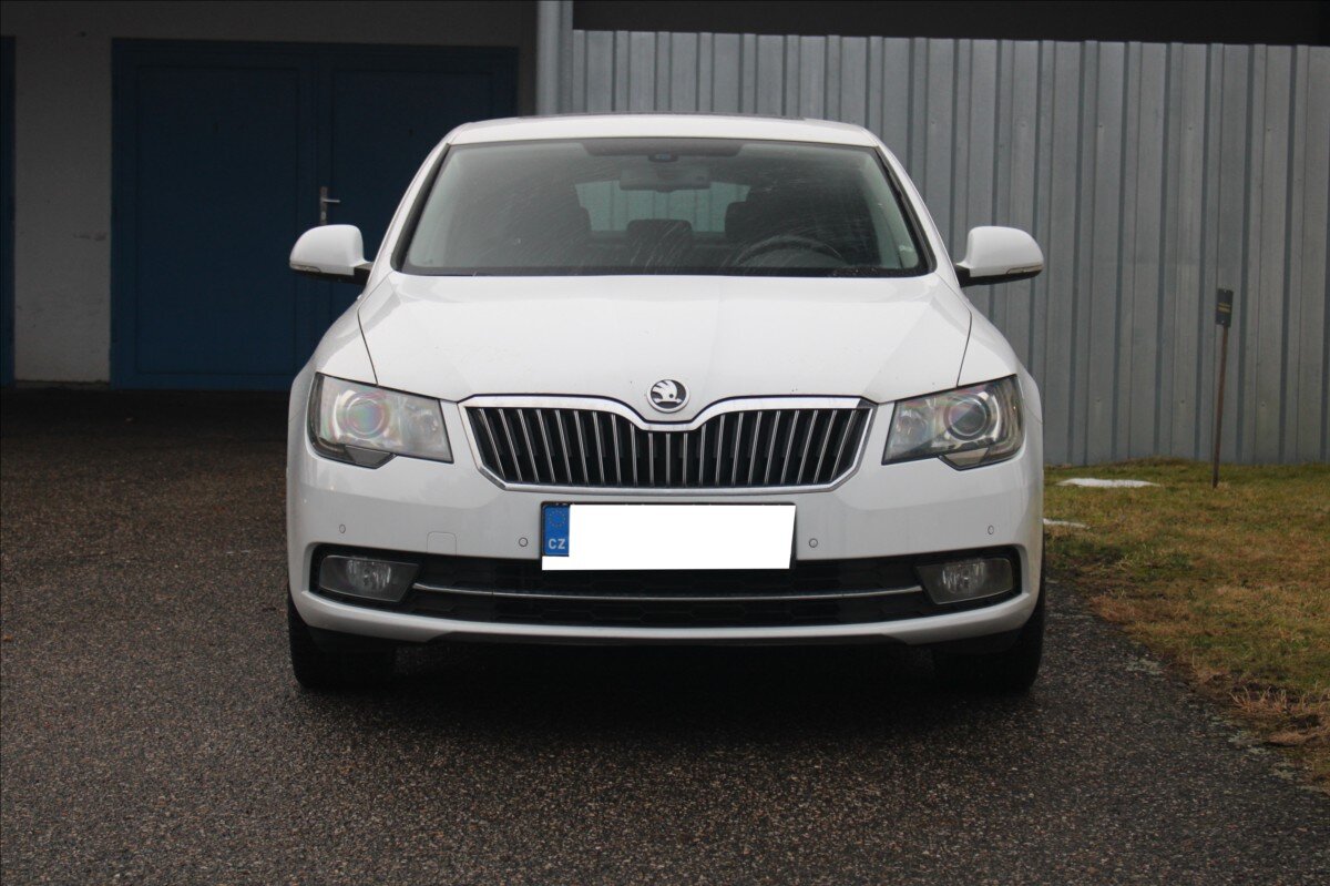 Škoda Superb Sedan 2,0 l 125 kw