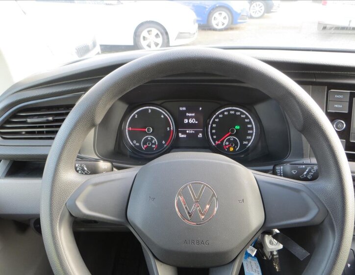 Volkswagen Transporter 13