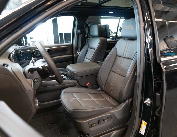 Chevrolet Suburban SUV / Terénní 6,2 l 313 kw