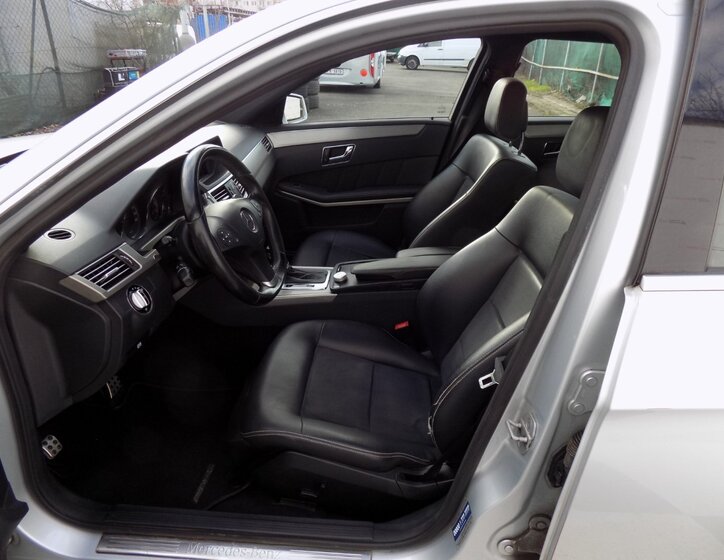 Mercedes-Benz Třídy E Sedan / Limuzína 2,1 l 125 kw