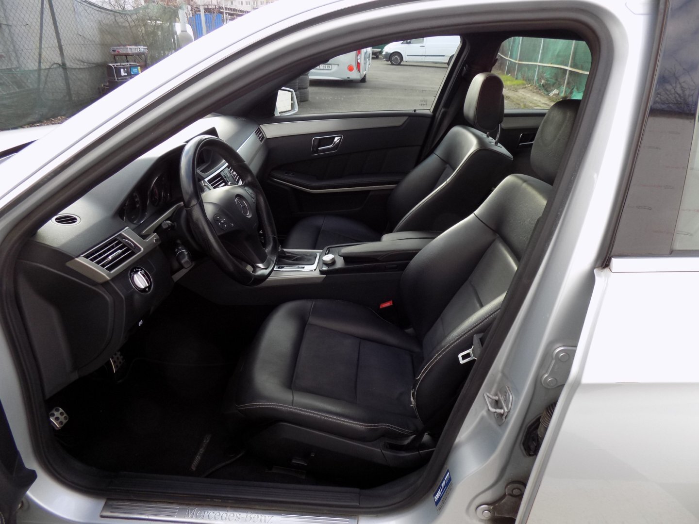 Mercedes-Benz Třídy E Sedan / Limuzína 2,1 l 125 kw