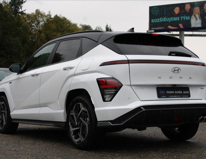 Hyundai Kona SUV / Terénní 1,6 l 145 kw