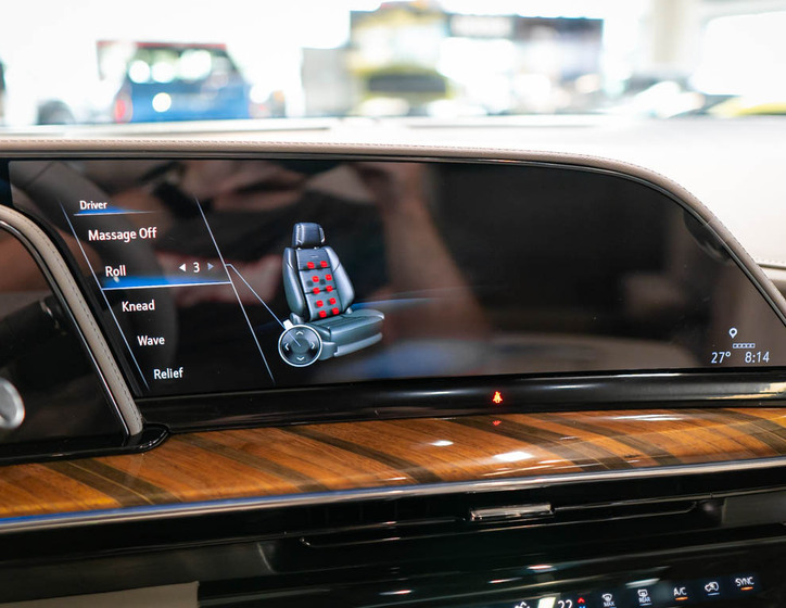 Cadillac Escalade 35