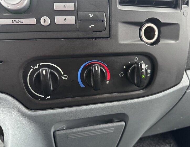 Ford Transit Skříň 2,2 l 114 kw