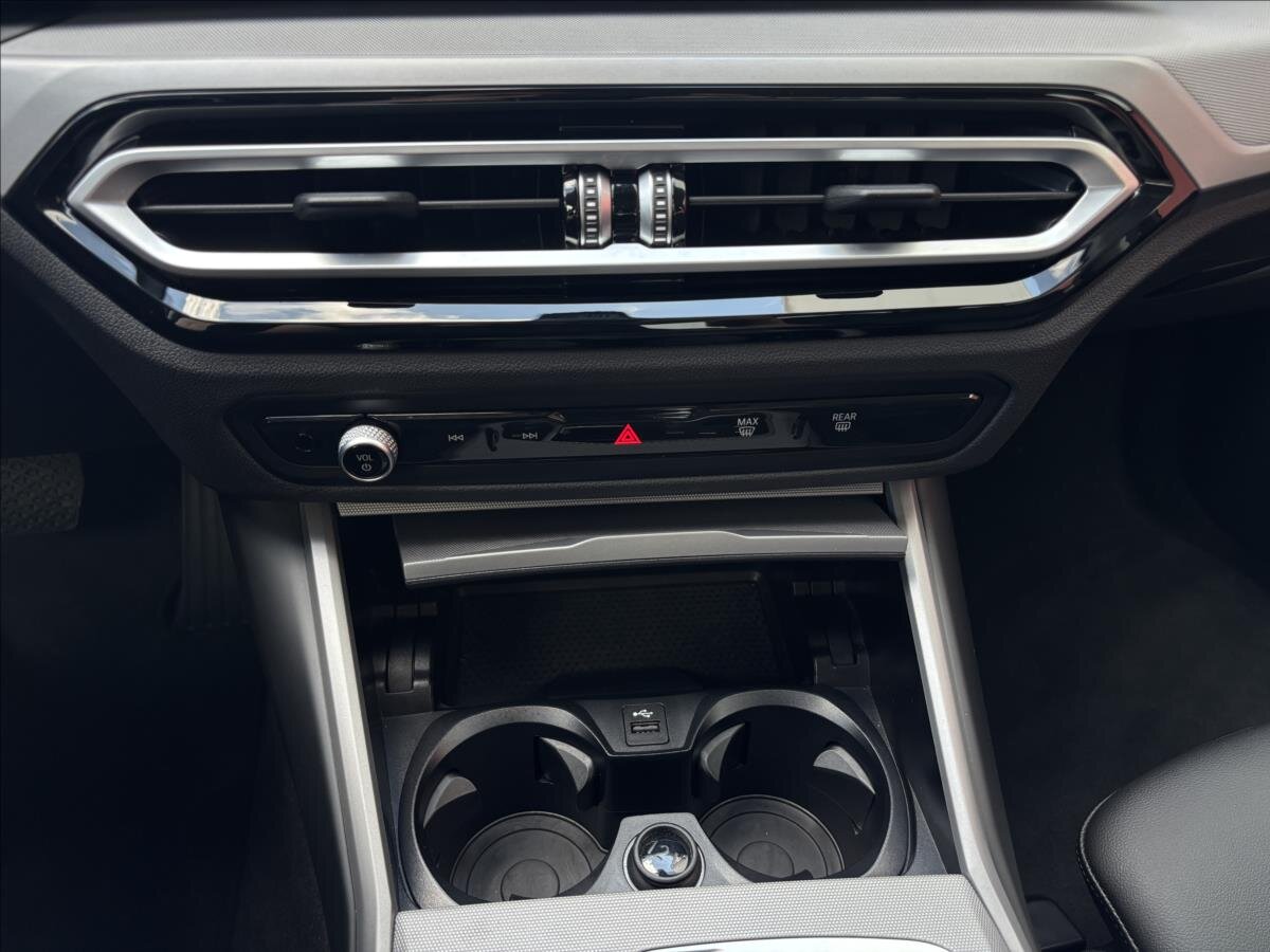 BMW Řada 3 Sedan / Limuzína 2,0 l 115 kw