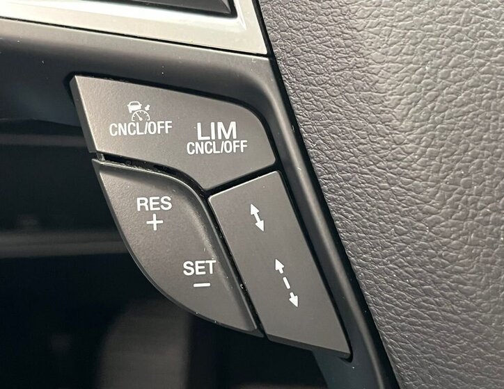 Ford S-MAX MPV 2,5 l 140 kw