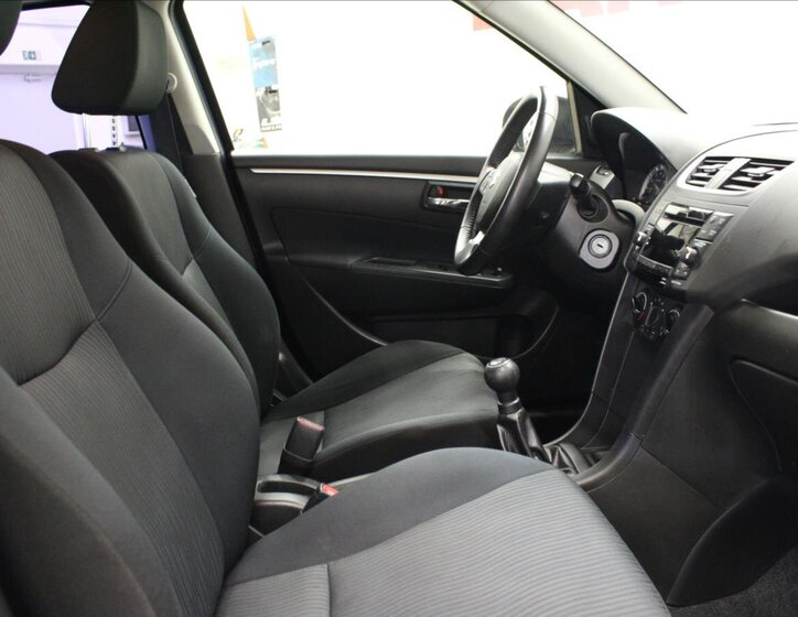 Suzuki Swift Hatchback 1,2 l 69 kw