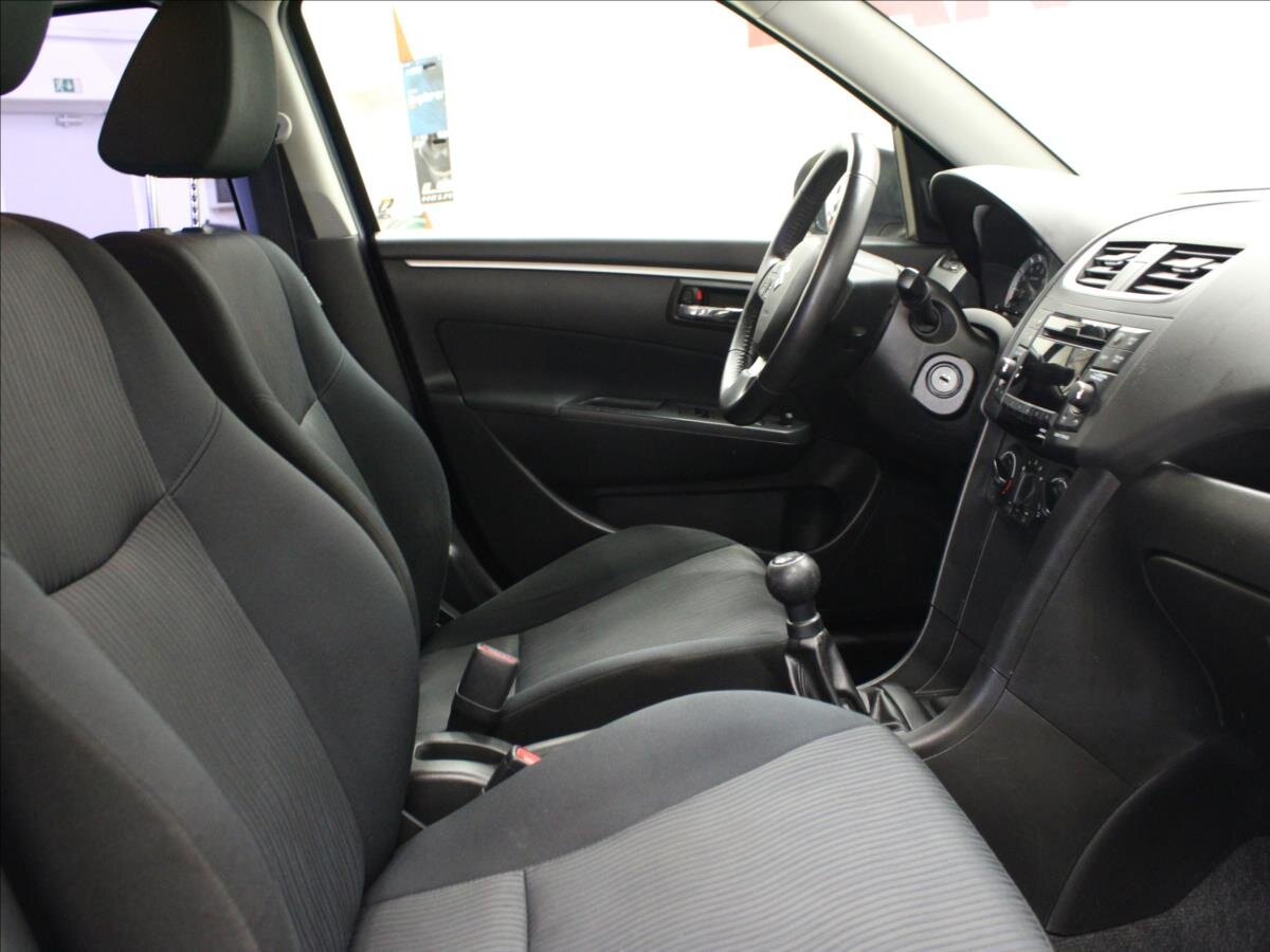 Suzuki Swift Hatchback 1,2 l 69 kw