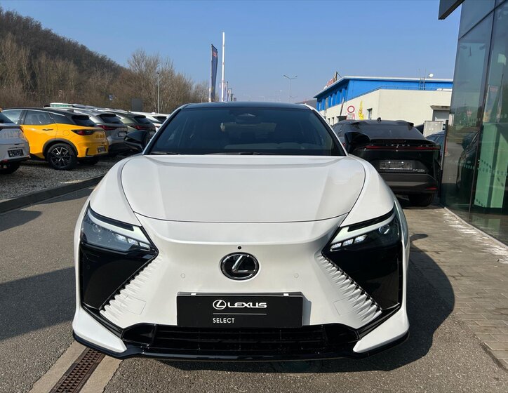 Lexus Ostatní SUV / Terénní 0,0 300 kw