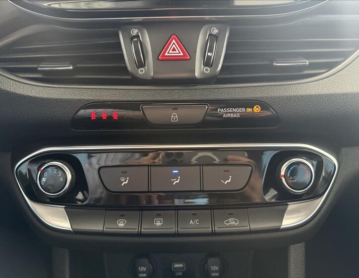 Hyundai i30 Hatchback 998,0 88 kw