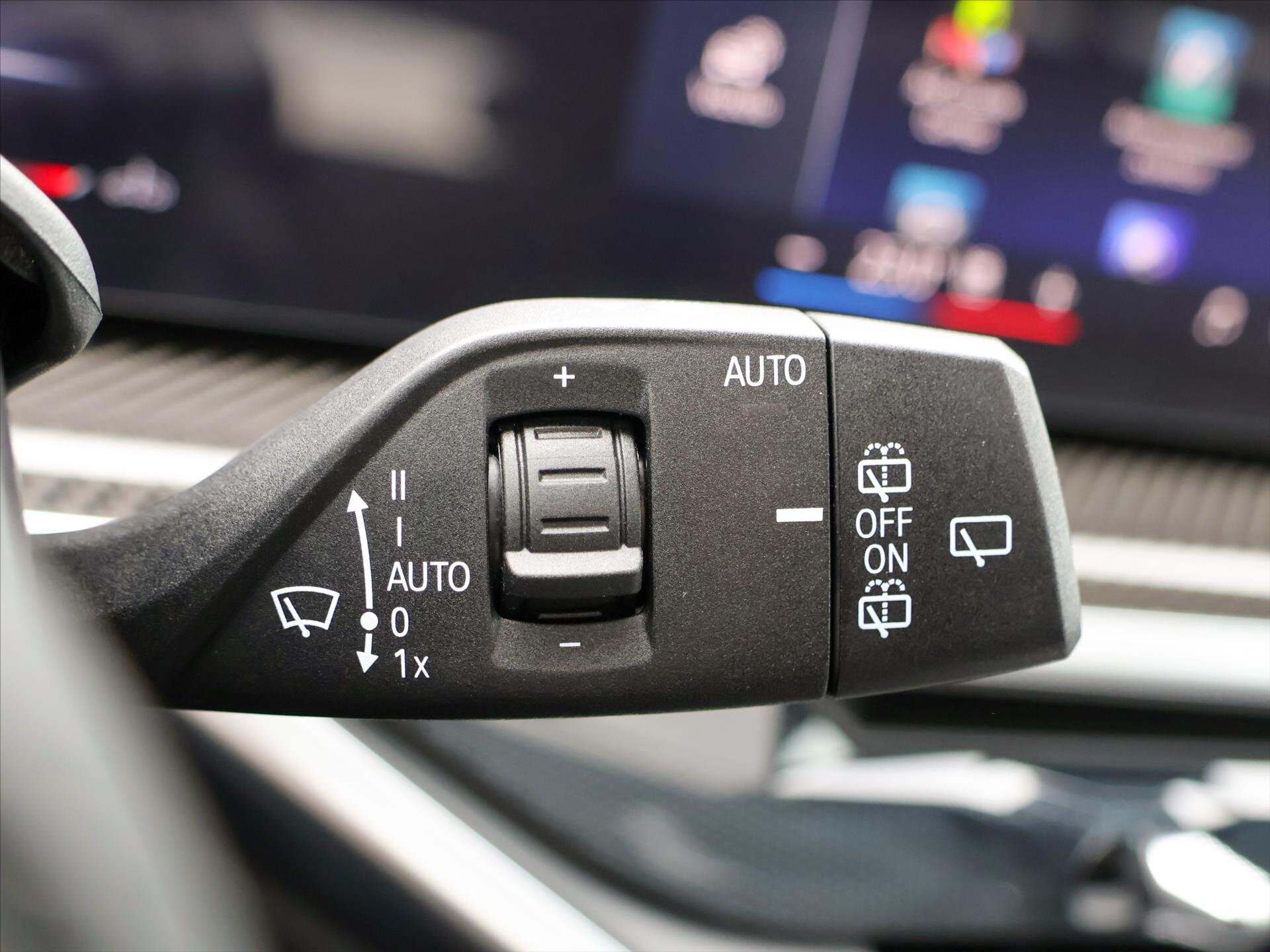 BMW X5 SUV / Terénní 3,0 l 259 kw